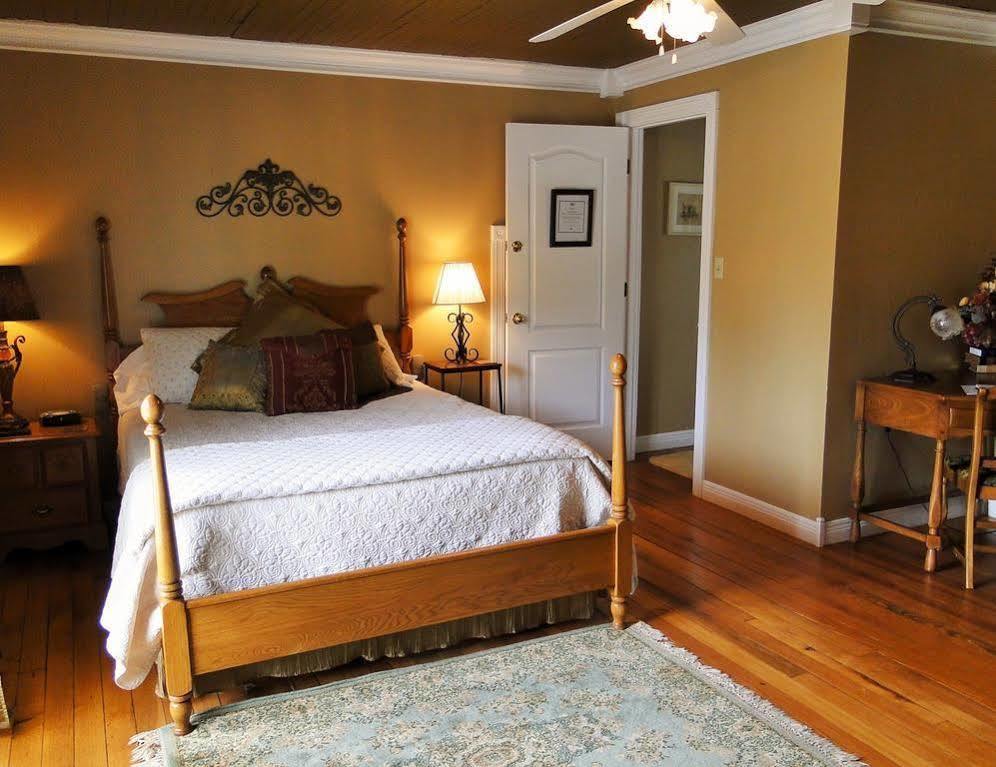 Hill House Bed And Breakfast Loretto Exteriér fotografie