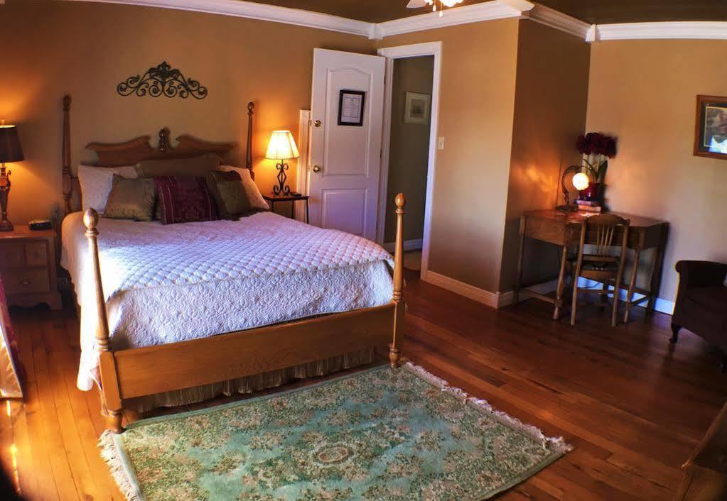 Hill House Bed And Breakfast Loretto Exteriér fotografie